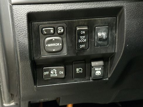 Used 2019 Toyota Tundra SR5 image 11