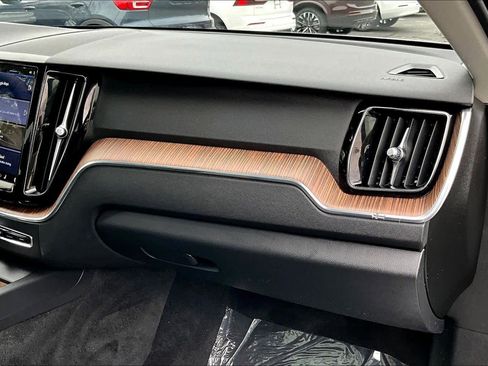 Certified 2023 Volvo XC60 B5 Plus w/ Climate Package image 17