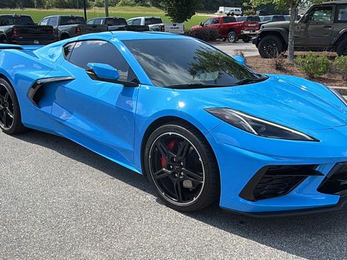Used 2023 Chevrolet Corvette Stingray Coupe w/ Z51 Performance Package RWD image 5