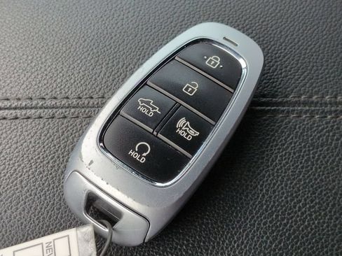 Used 2024 Hyundai Santa Cruz Limited AWD/4WD image 30