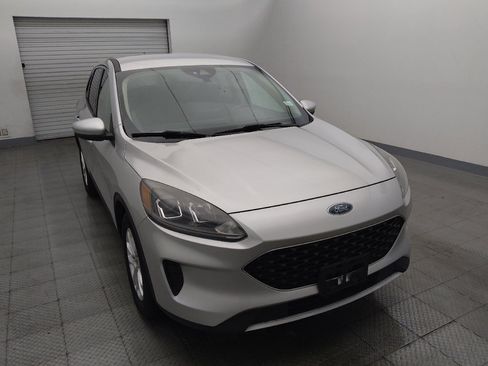 Used 2020 Ford Escape SE FWD image 14