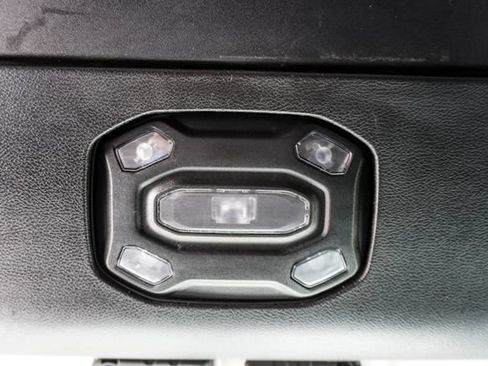 Used 2022 Jeep Gladiator Mojave w/ LED Lighting Group AWD/4WD image 8