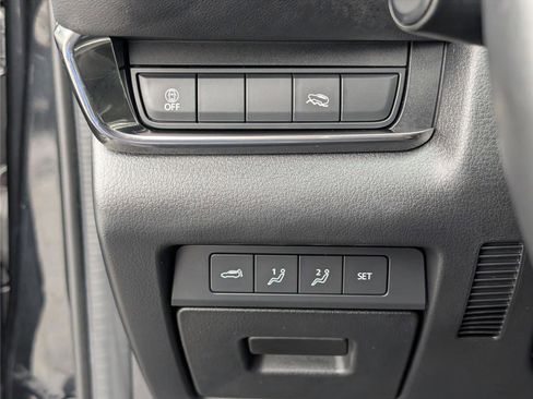 Used 2023 MAZDA CX-30 AWD 2.5 S w/ Premium Package image 21