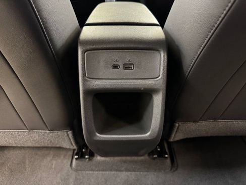 Used 2025 Chevrolet Trax LT w/ LT Convenience Package FWD image 19