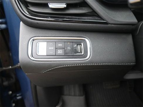 Certified 2025 Buick Enclave Avenir w/ Super Cruise Package image 35