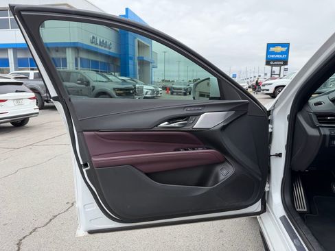 Used 2021 Cadillac CT4 Sport RWD image 21