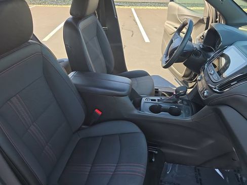 Used 2023 Chevrolet Equinox RS AWD/4WD image 14