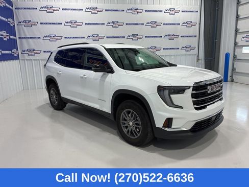 Used 2025 GMC Acadia Elevation image 8