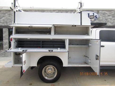 Used 2016 RAM 5500 Tradesman AWD/4WD image 11