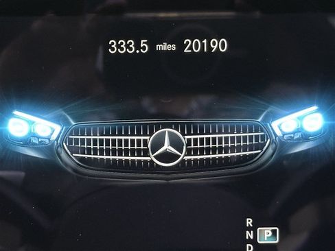 Used 2023 Mercedes-Benz E 350 4MATIC Sedan image 27