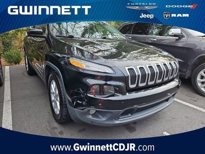 Used 2017 Jeep Cherokee Latitude w/ Safety/Convenience Group