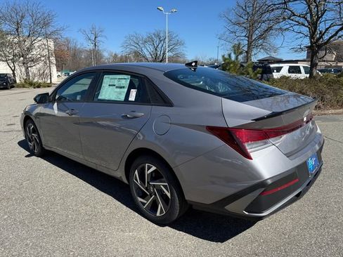 New 2026 Hyundai Elantra Sport image 11