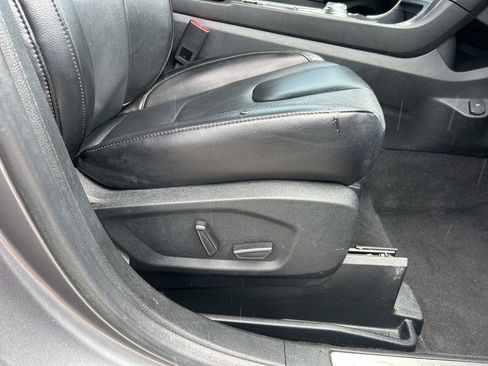 Used 2022 Ford Edge Titanium image 34