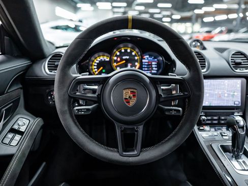 Used 2021 Porsche 718 Cayman GT4 RWD image 11