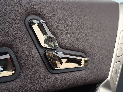 Used 2022 BMW iX xDrive50 w/ Premium Package image 21