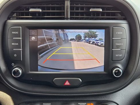 Used 2024 Kia Soul LX w/ Option Group 015 FWD image 12
