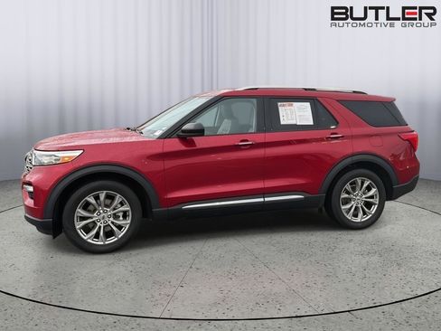 Used 2023 Ford Explorer Limited RWD image 3