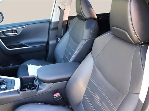 Used 2023 Toyota RAV4 Limited image 12