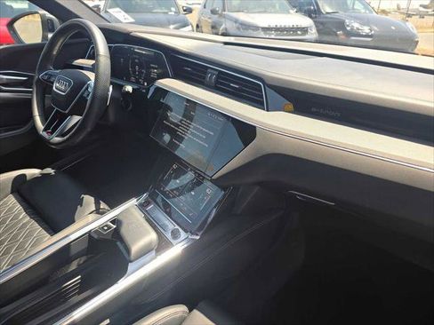 Used 2023 Audi e-tron S Prestige w/ Prestige Package AWD/4WD image 11