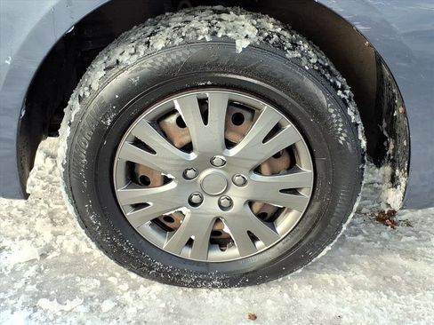 Used 2006 Toyota Sienna CE image 9