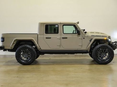 Used 2025 Jeep Gladiator Rubicon w/ Safety Group image 30