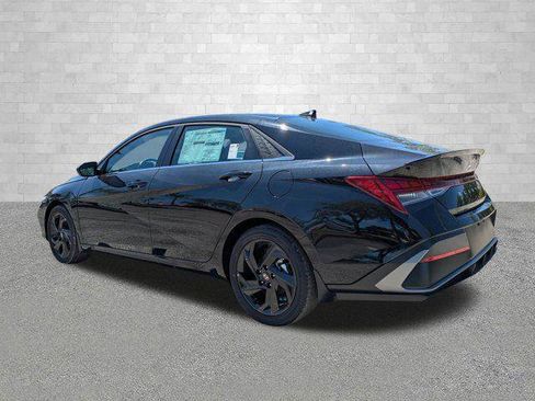New 2026 Hyundai Elantra SEL Sport Premium FWD image 4
