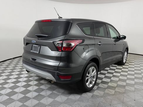 Used 2017 Ford Escape SE FWD image 5