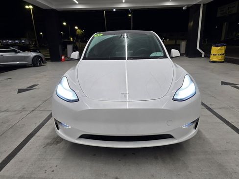 Used 2023 Tesla Model Y Long Range image 8