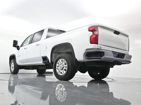 Used 2023 Chevrolet Silverado 2500 LT AWD/4WD image 49