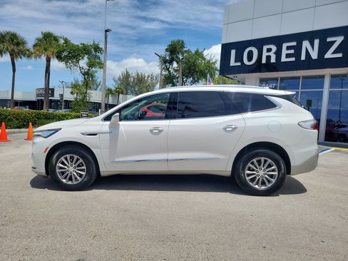 Used 2022 Buick Enclave Essence FWD image 8