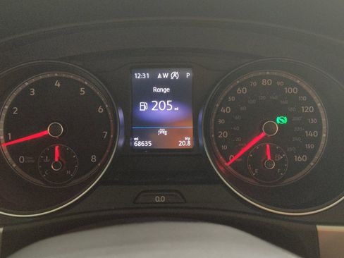 Used 2021 Volkswagen Atlas Cross Sport SE image 23