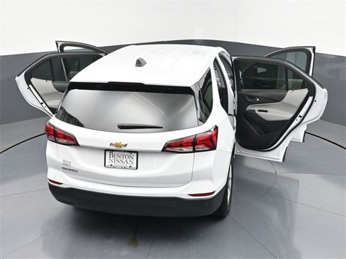 Used 2023 Chevrolet Equinox LS image 45