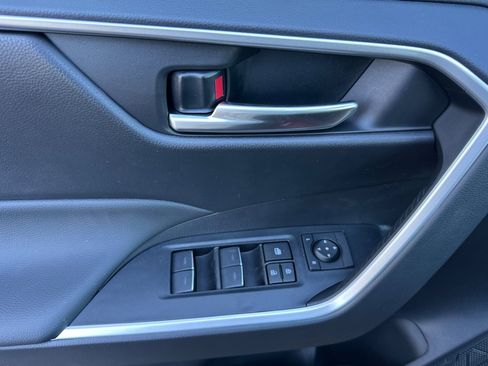 New 2025 Toyota RAV4 XLE image 11