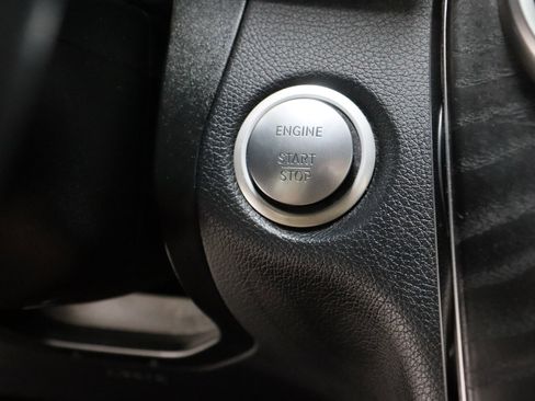 Used 2018 Mercedes-Benz GLC 300 image 18