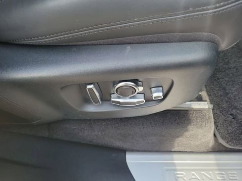 Used 2019 Land Rover Range Rover Sport HSE Dynamic AWD/4WD image 38