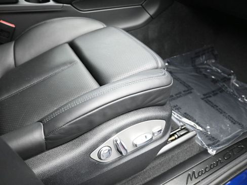 Used 2022 Porsche Macan GTS image 33