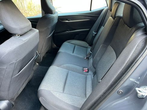 Used 2025 Toyota Camry LE w/ Convenience Package image 21