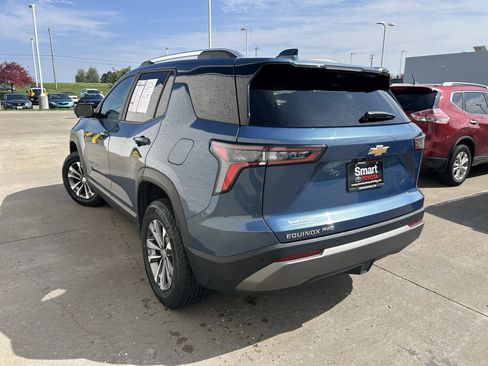 Used 2025 Chevrolet Equinox LT w/ Convenience Package II image 4