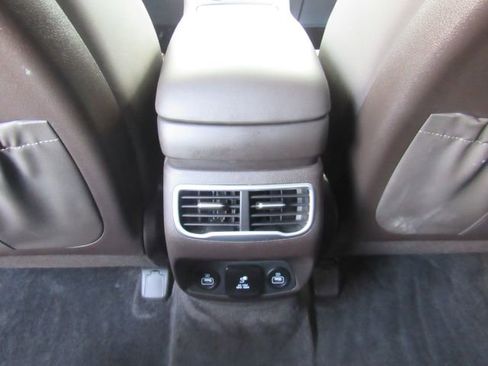 Used 2022 Hyundai Santa Fe Limited image 30