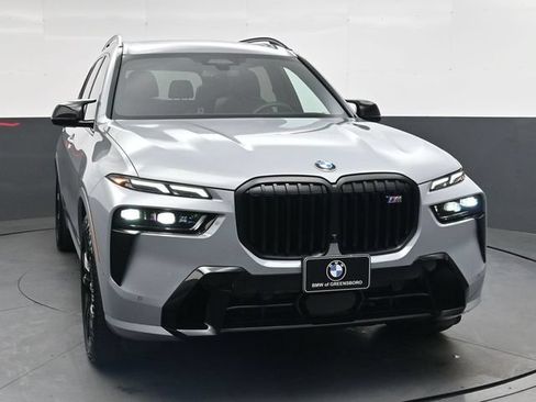 Used 2025 BMW X7 M60i AWD/4WD image 11