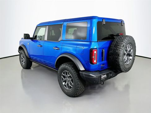 New 2025 Ford Bronco Badlands image 5