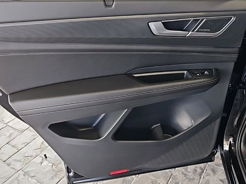 New 2026 Volkswagen Atlas Cross Sport SEL Premium R-Line image 21