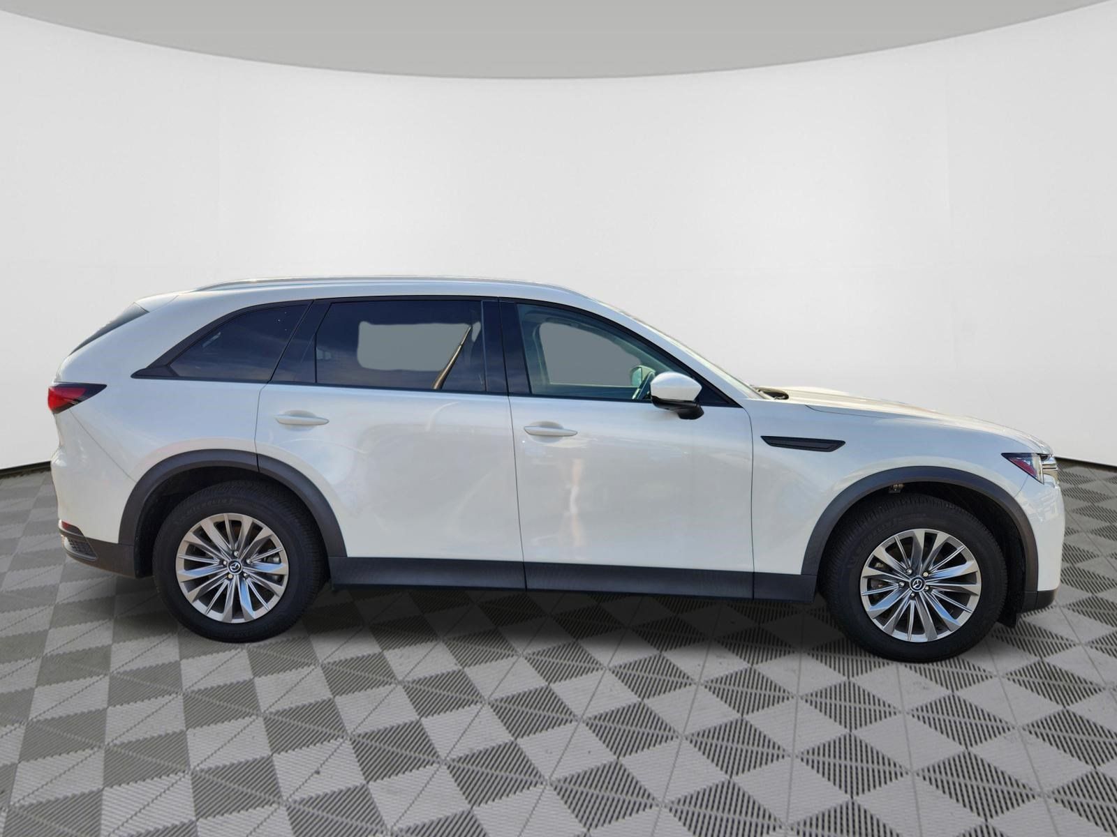 Certified 2024 MAZDA CX-90 3.3 Turbo w/ Preferred Package AWD/4WD image 6