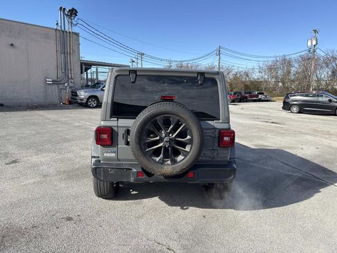 Used 2021 Jeep Wrangler Unlimited Sahara w/ Cold Weather Group image 5