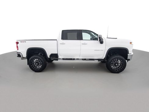 Used 2021 Chevrolet Silverado 2500 LTZ AWD/4WD image 4