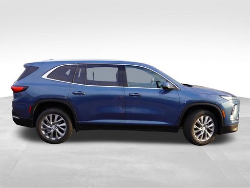 Certified 2025 Buick Enclave Preferred AWD/4WD image 3