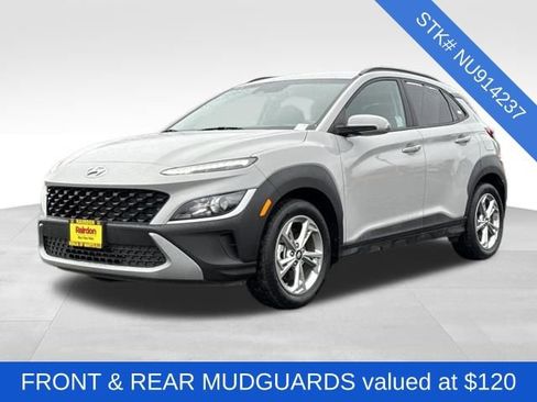 Used 2022 Hyundai Kona SEL image 3