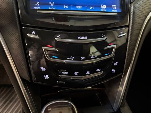 Used 2014 Cadillac XTS Luxury image 18