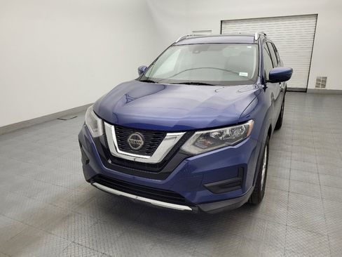 Used 2020 Nissan Rogue SV FWD image 15
