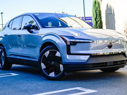 New 2025 Volvo EX30 Plus w/ Protection Package Premier